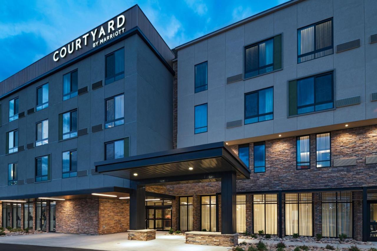 Courtyard By Marriott Colorado Springs North, Air Force Academy Hotel Ngoại thất bức ảnh
